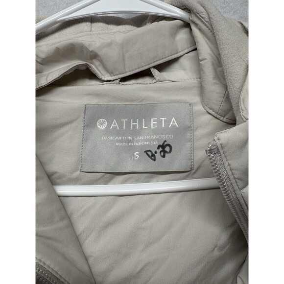 Athleta Cold Front Hybrid Cream Quilted Jacket size Small Fleece - Picture 2 of 6